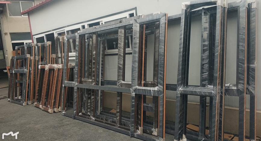 鞍山市天乙門(mén)窗工業(yè)有限公司沈陽(yáng)經(jīng)銷(xiāo)商所訂貨品已完成，經(jīng)過(guò)檢驗(yàn)后進(jìn)行包裝，準(zhǔn)備發(fā)貨